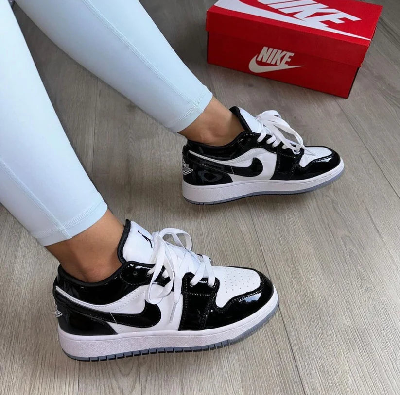 👟✨ Air Jordan 1 Low Black & White – Estilo que nunca pasa de moda