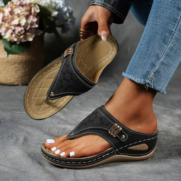 🌸✨ ComfortHeal™ – ¡La sandalia que alivia el dolor y resalta tu estilo!