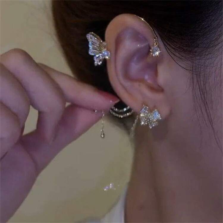 ✨ Pendientes de Mariposa con Circonita AAA – Elegancia Diaria✨