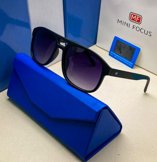 😎 Gafas Tommy Hilfiger – Estilo y Protección en un Solo Accesorio
