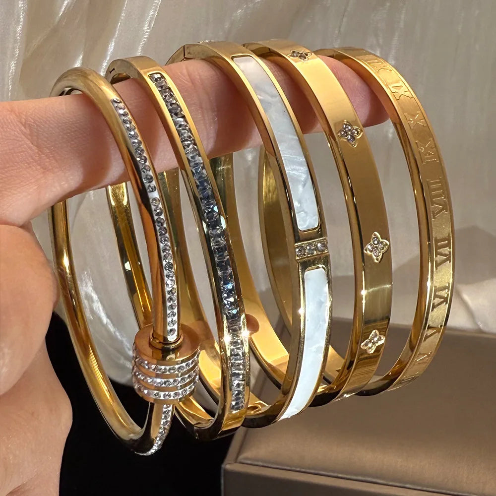 Elyra™ Joyería premium · Set de 5 Pulseras💕