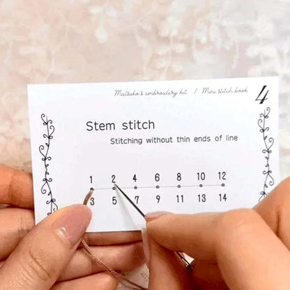 STITCH BOOK™ MINI LIBRO DE COSTURA CREATIVO