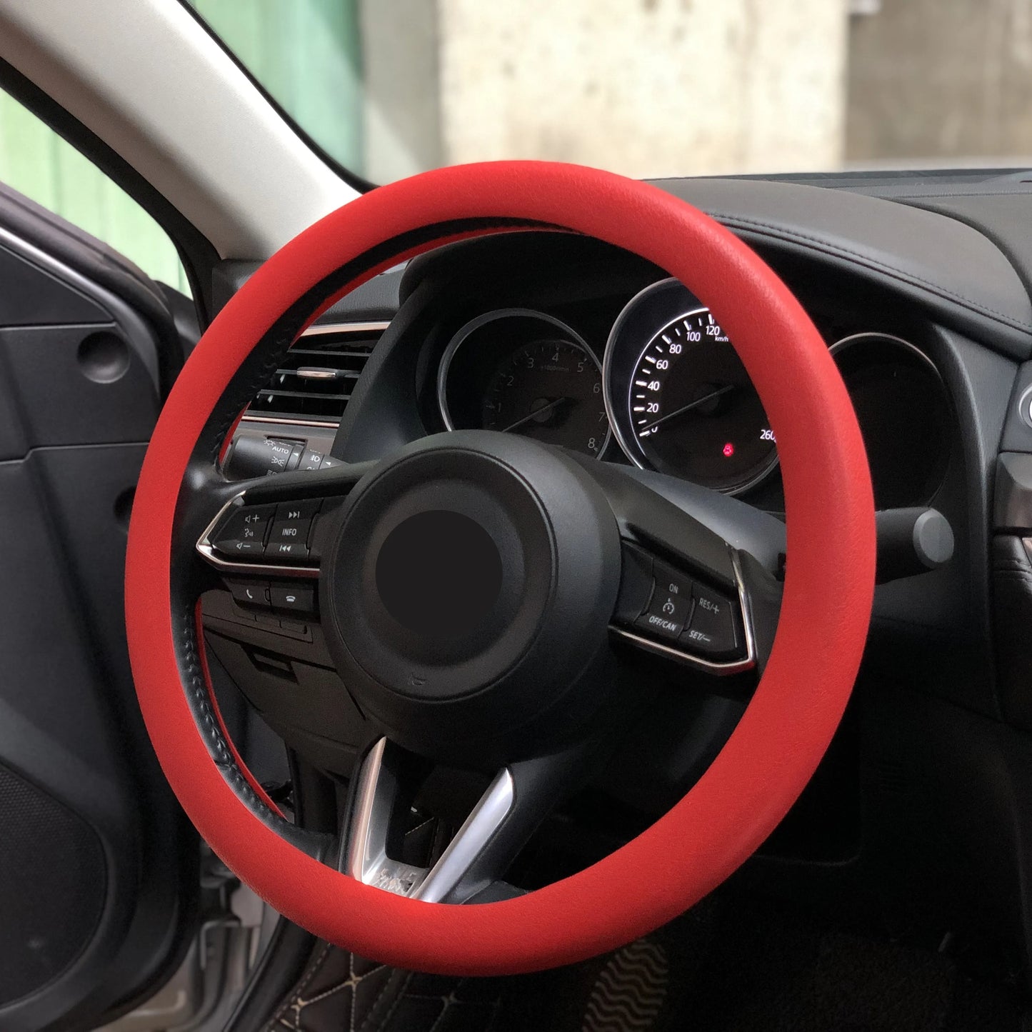 CUBREVOLANTE™ FUNDA PROTECTORA ANTIDESLIZANTE CARRO